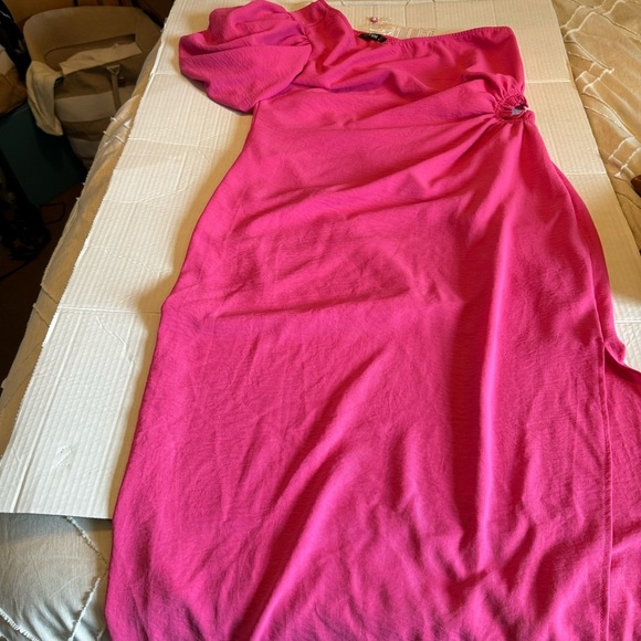 One shoulder puff sleeve cocktail dress size medium - Picture 4 of 5